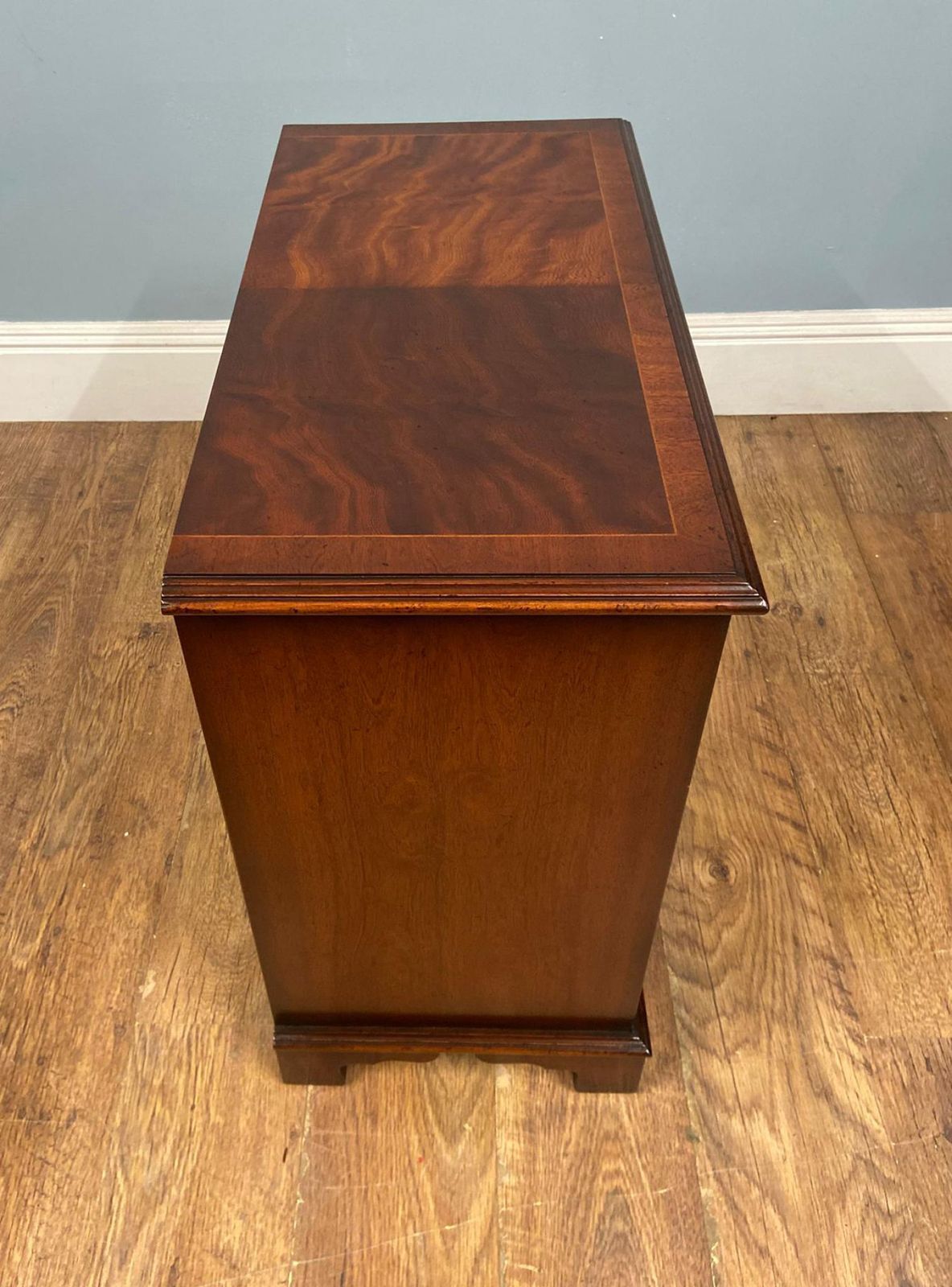 Pair Mahogany Bachelor Chests Bedside Cabinets Brushing Slide Georgian Revival photo vinterior
