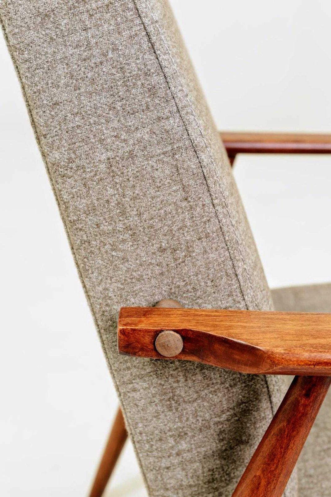 photo vintage Scandinavian Lounge Chair Grey Soft Upholstery| Refurbished Vintage Armchair