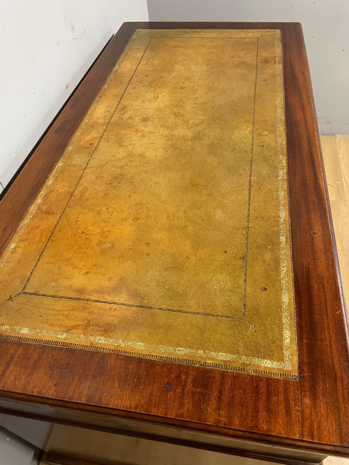 Edwardian Mahogany Pedestal Three Part Desk With A Tooled Leather photo 695.0