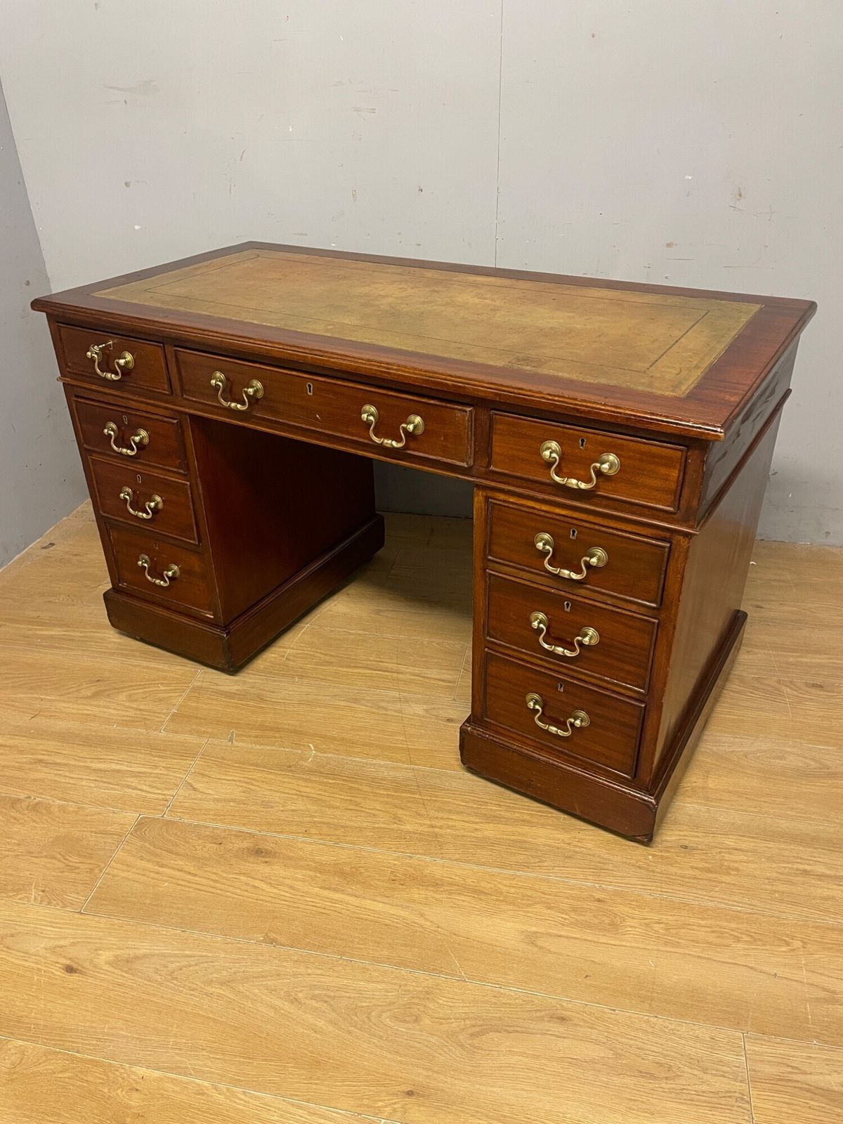 Furniture Edwardian Mahogany Pedestal Three Part Desk With A Tooled Leather photo