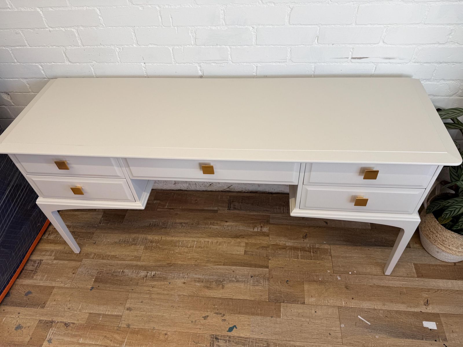Stag Minstrel 5 Drawer Dressing Table Painted In Sea Salt By Benjamin Moore photo buy