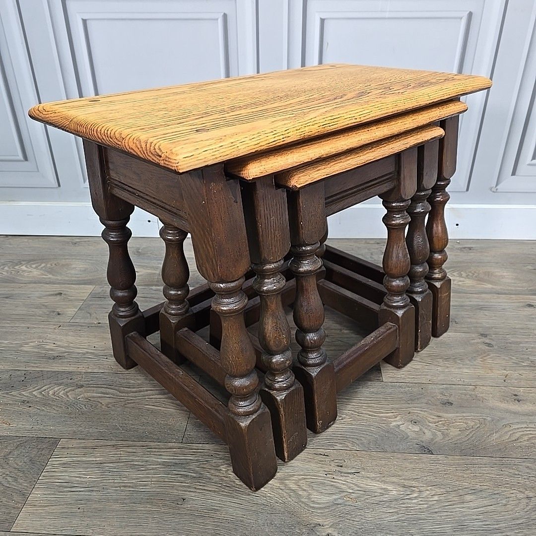 Vintage Nest Of Tables Old Charm Solid Oak Wood Bros – Wooden Jointing Side photo Furniture