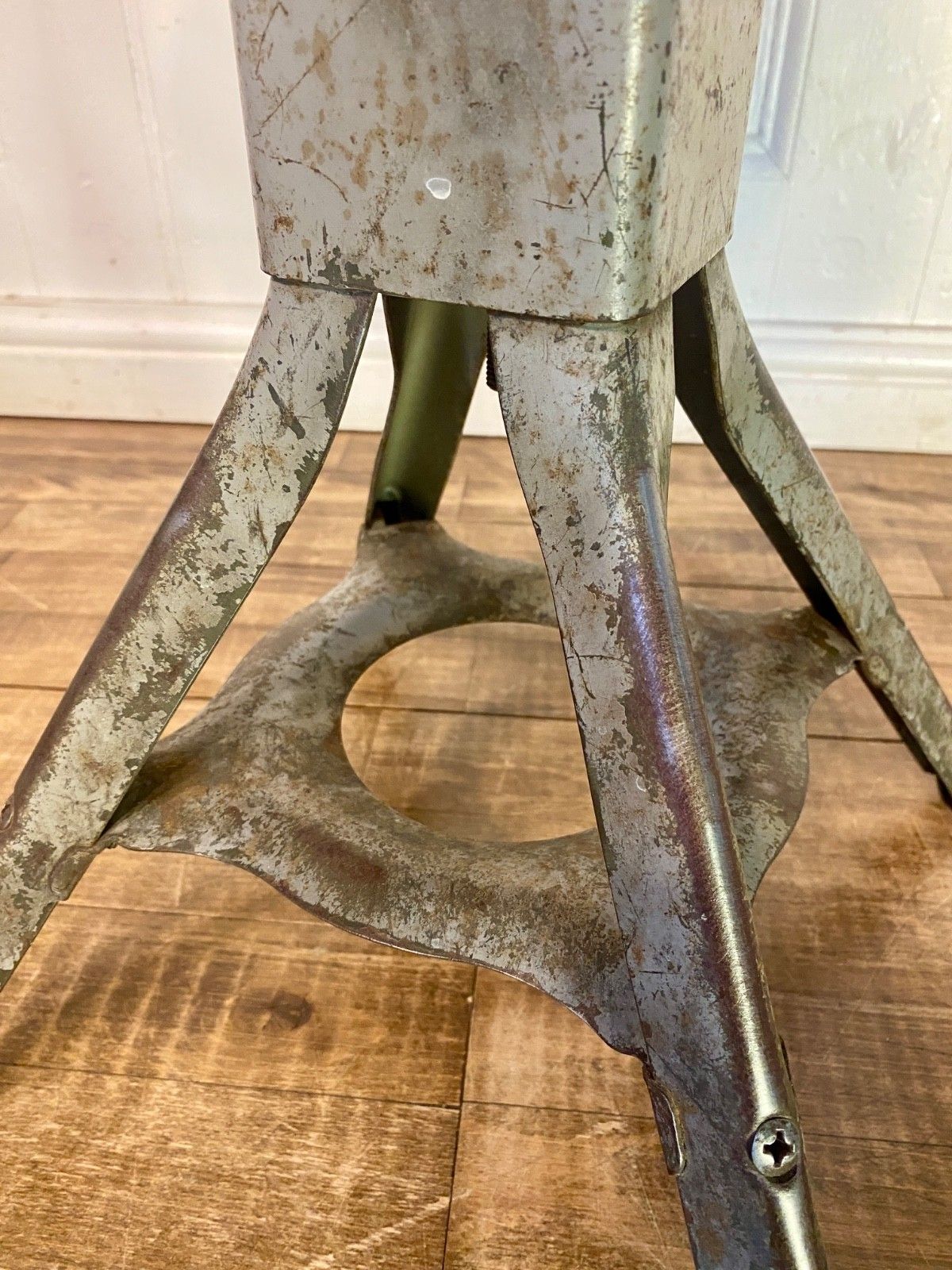 Vintage Evertaut Machinist Factory Work Bar Stool Industrial Chair photo 170.0