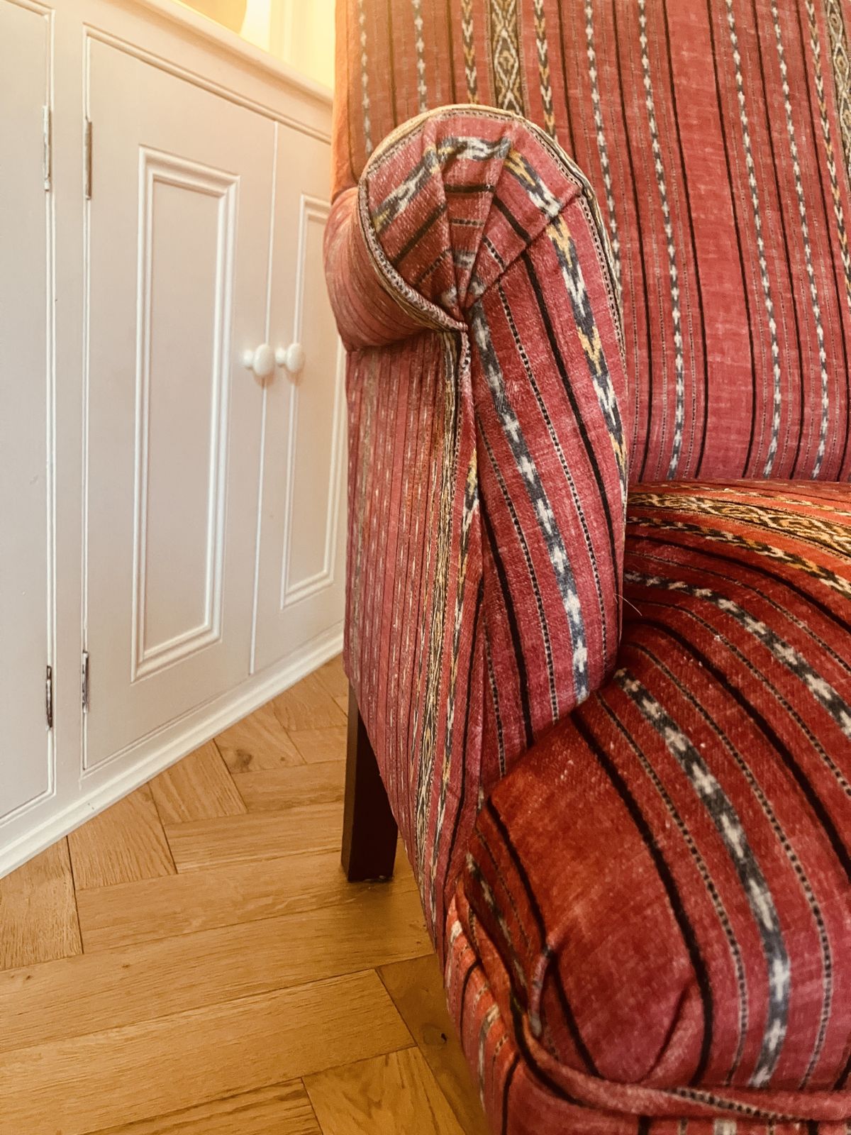 Snape Chair, Less Than 6 Months Old, Spotless Condition Rrp £2354 photo 1750.0