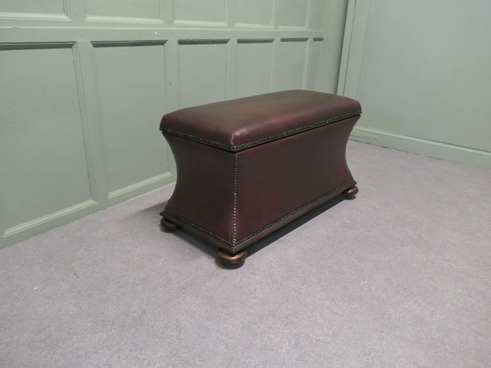 A Large Regency Waisted Leather Ottoman Or Window Seat The Ottoman Is Upholstered.