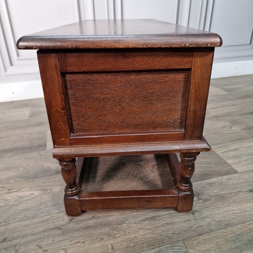 photo furniture Antique Wooden Carved Blanket Box Mule Chest Trunk Table On Turned Stand Oak