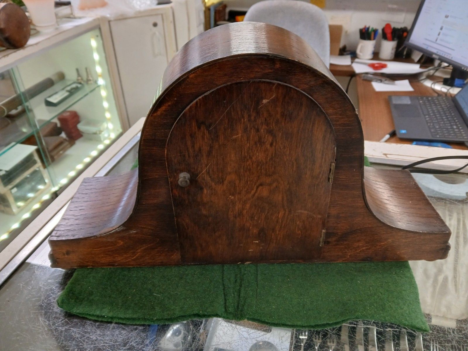 Vintage Oak Cased Napoleon Hat Mantel Clock Working Order photo Home Decor