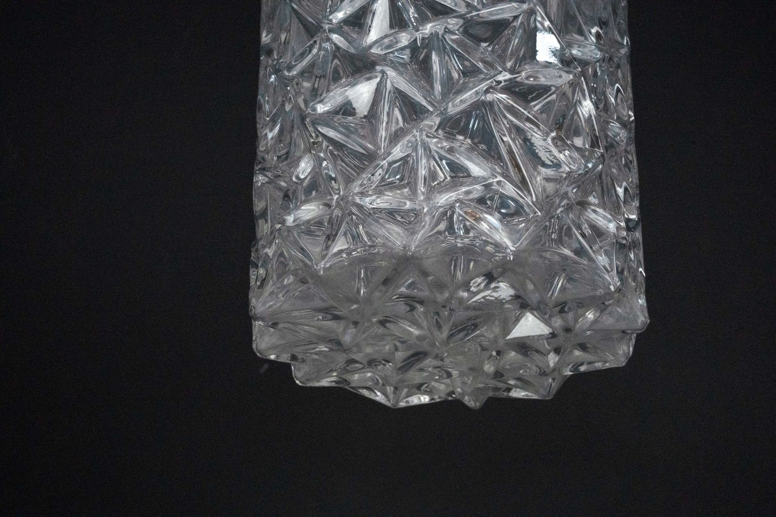 photo furniture Pair Of Italian Pendant Lights In Glass And Polished Aluminum, 1970s