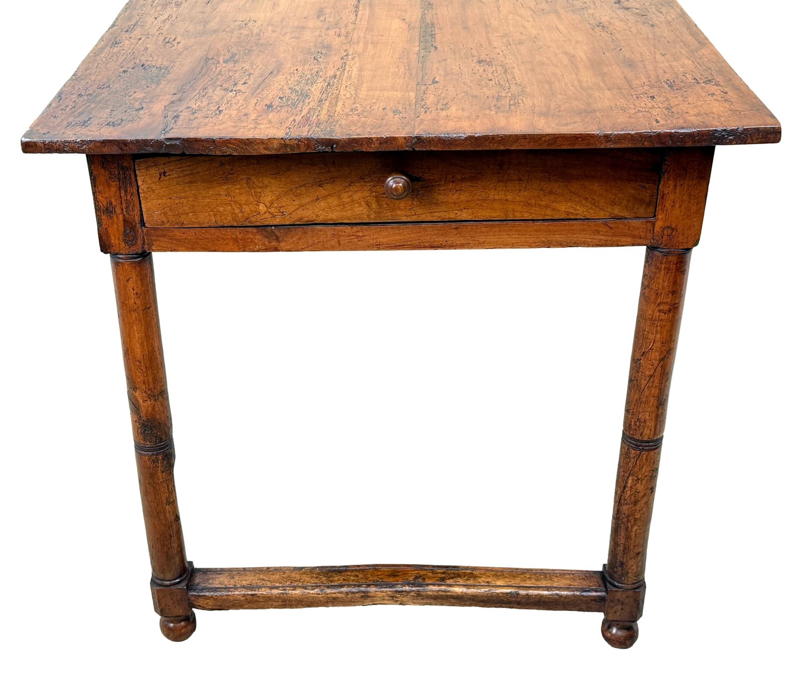 Table de ferme provinciale française en bois fruitier, de petite taille, XIXe siècle (France, vers 1850) photo vintage