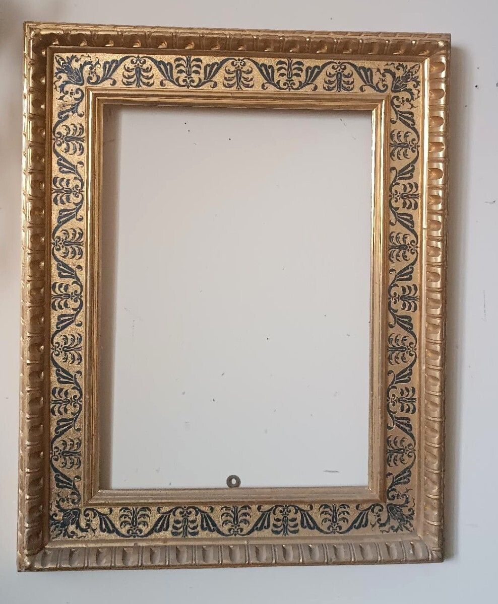 Antique Renaissance Style Giltwood Frame, 88 X 69.5 Cm photo furniture