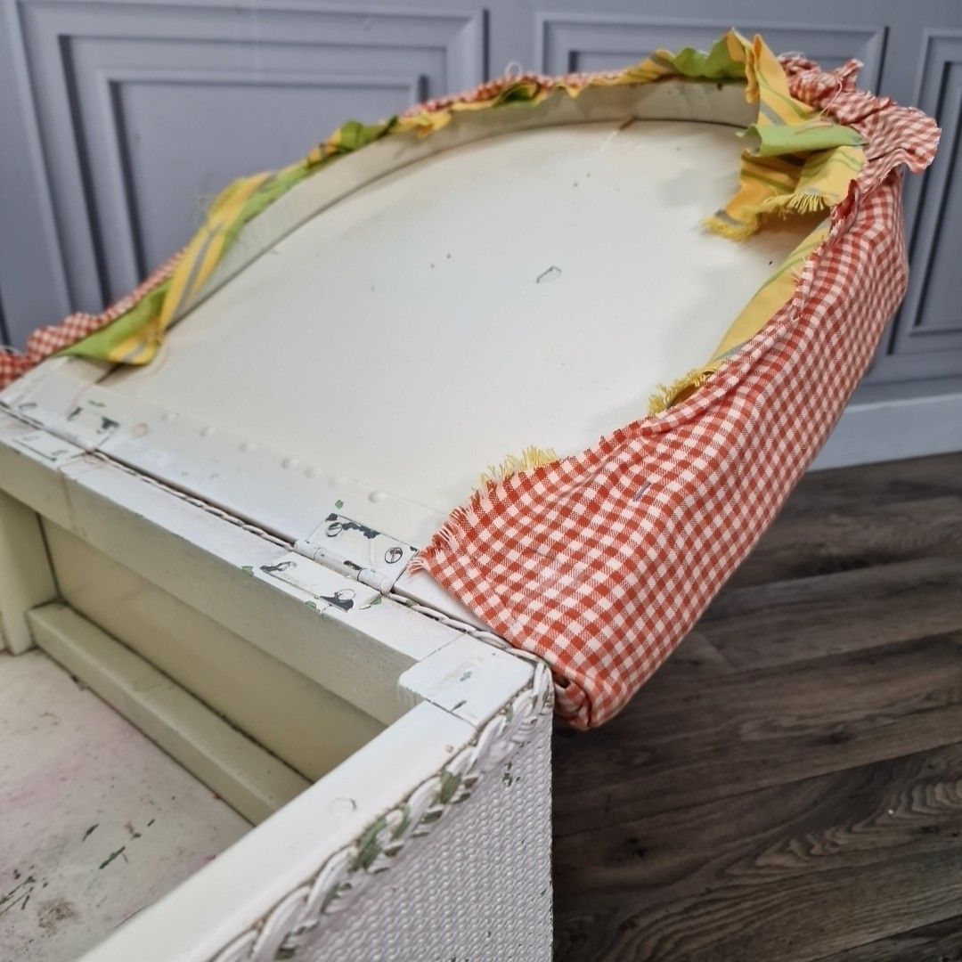 photo for sale Retro Vintage Mid Century Woven Wicker Chair Painted Seat Storage Tub Project