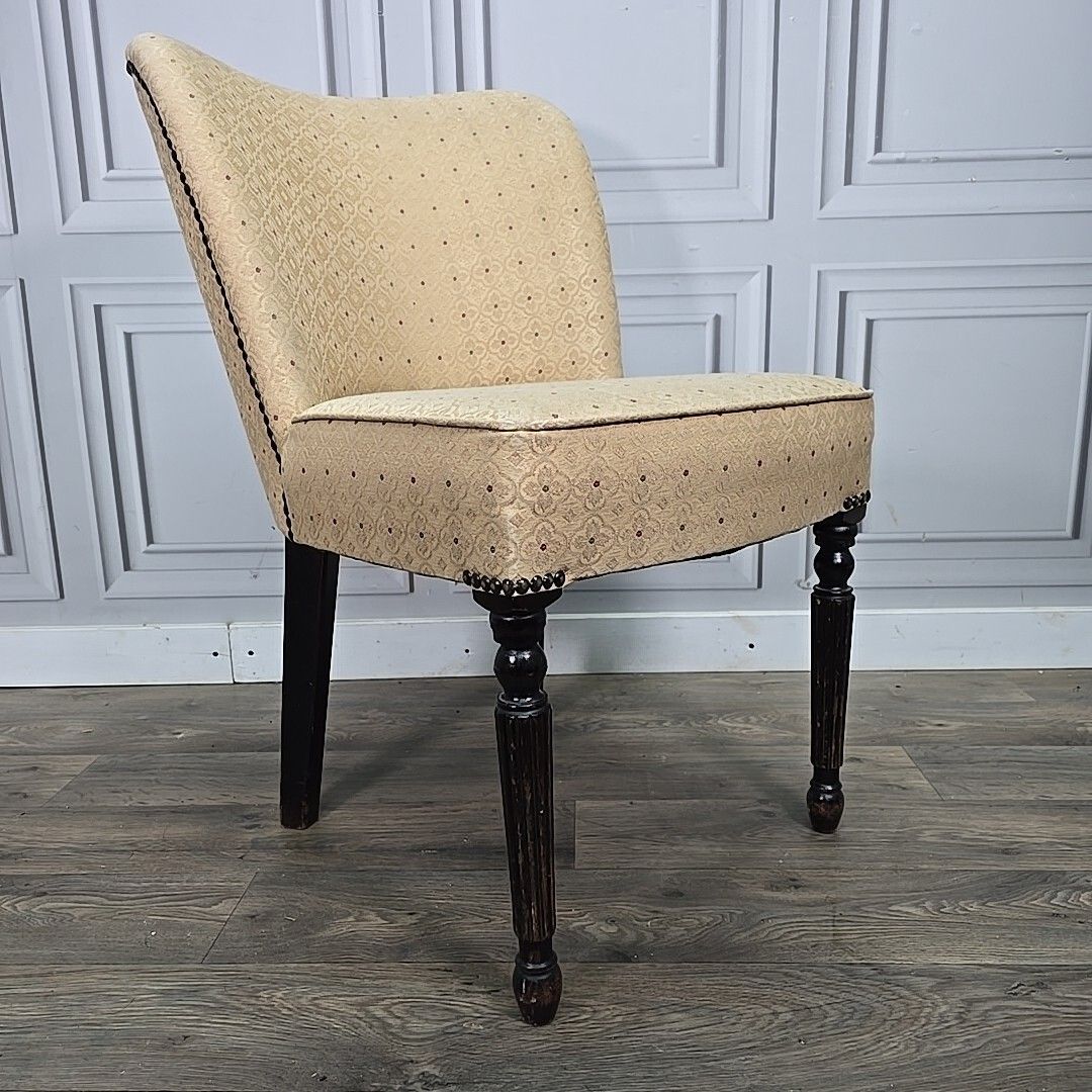Antique Victorian Style Curved Back Chair Fireside Slipper Nursing Chair Wooden photo furniture