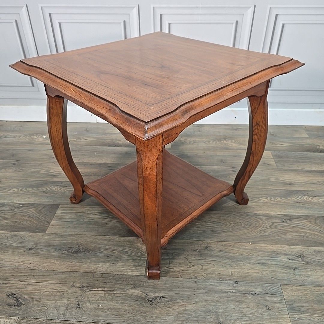 photo furniture Vintage Side Lamp Table  Hard Wood Coffee Square Carved Legs Antique Style Retro