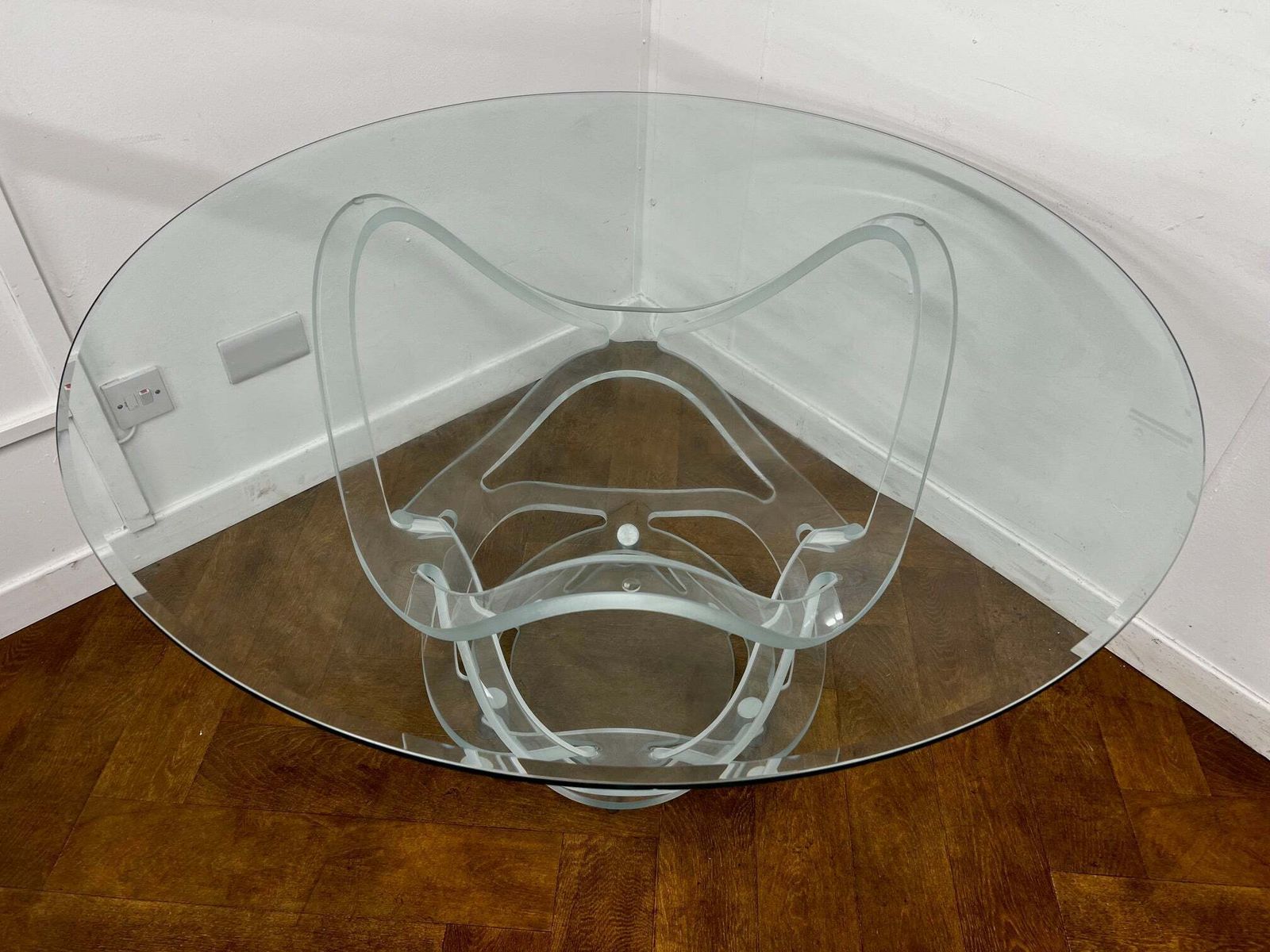 Reflex Angelo Neolitico 72 Vetro Murano Glass Circular Diningtable. photo 2250.0