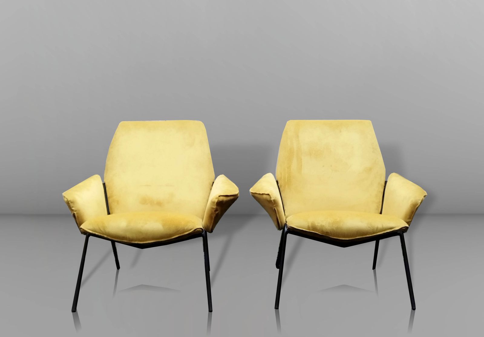 Giampiero Vitelli Coppia Di Poltrone Mod. Suzy Per Rossi Albizzate Anni 60/70 photo Furniture