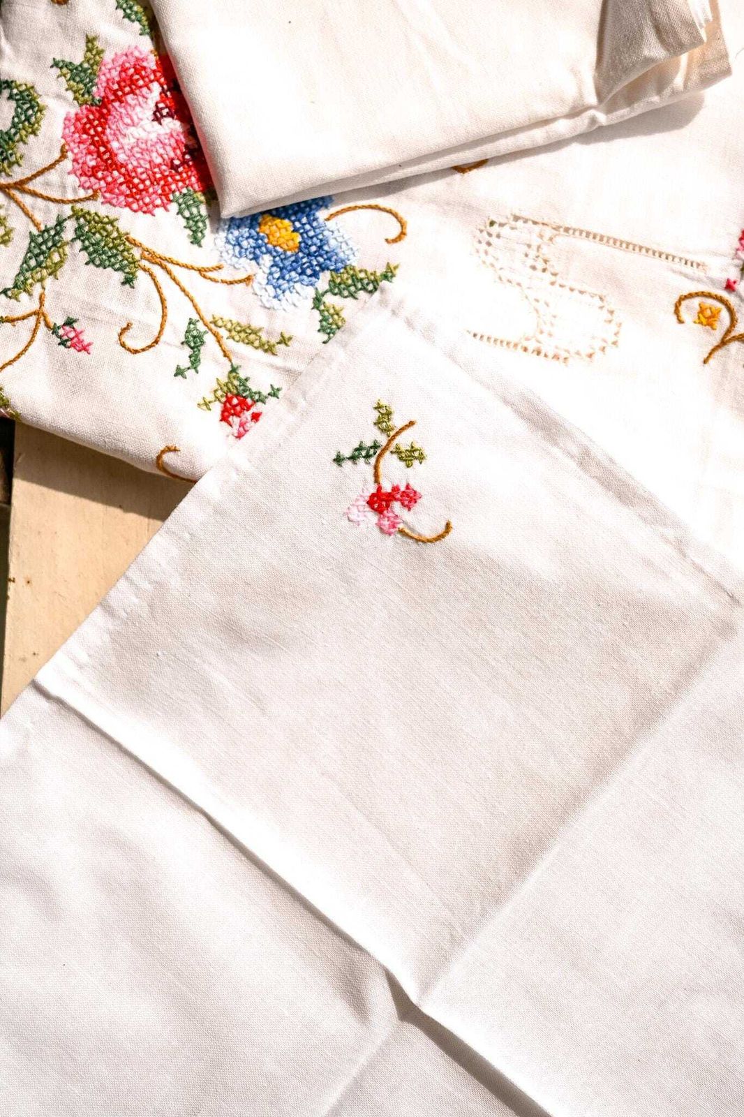 Vintage Cross Stitch Tea Tablecloth With 6 Napkins — Hand Embroidered Floral, Linen Cotton, Italian Needlework photo furniture