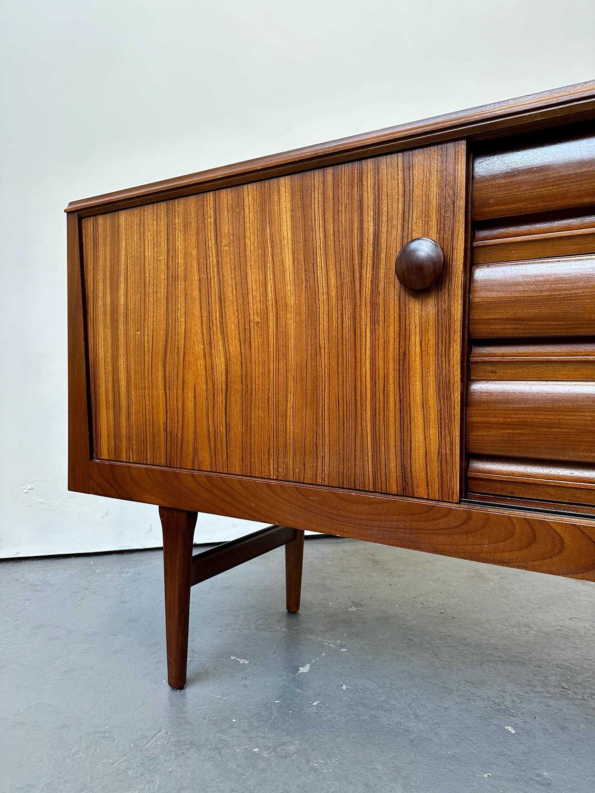 Vintage 1970s Elliots Of Newbury Rosewood / Teak Sideboard. Eon Danish Retro G Plan Mid Century photo for sale