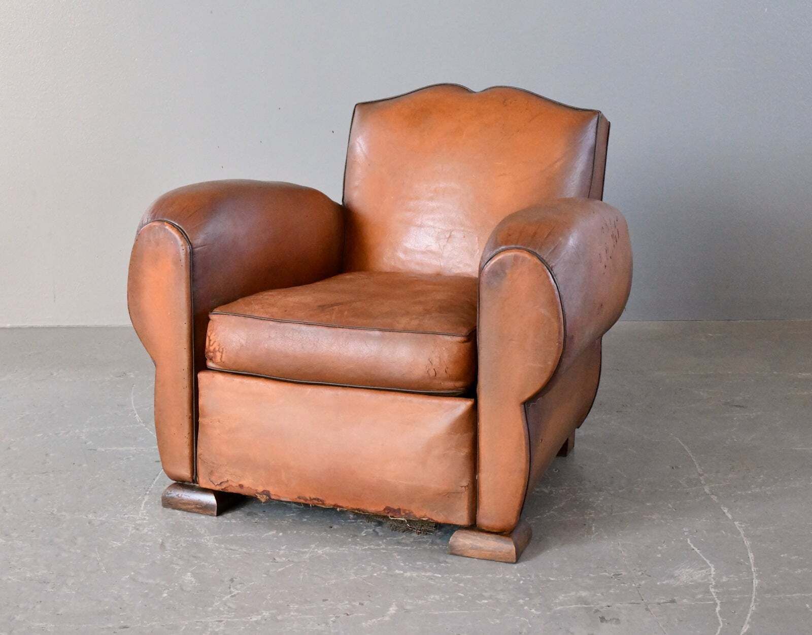 photo vintage French Moustache Backed Art Deco Leather Armchair Circa 1920s
