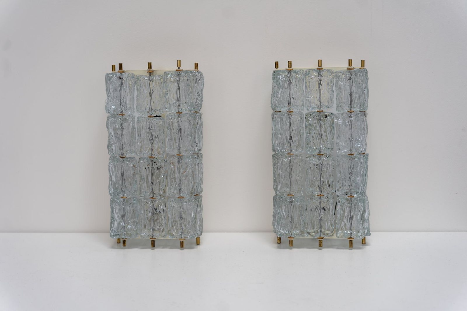 Wall Lights In Ice Glass And Brass From Barovier And Toso, 1960s, Set Of 2 photo for sale