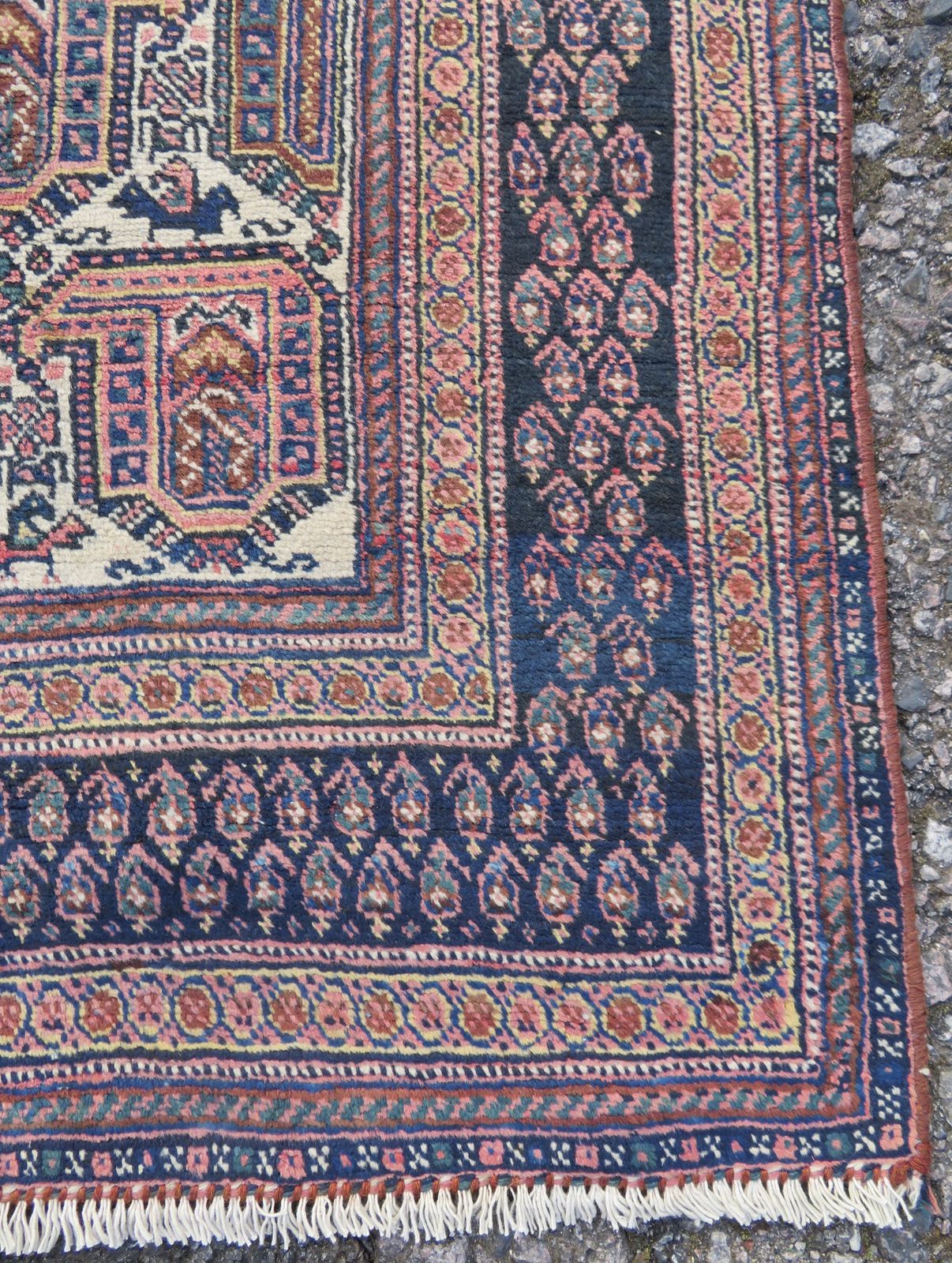 Antique Afshari Rug. 196cm X 136cm. photo buy