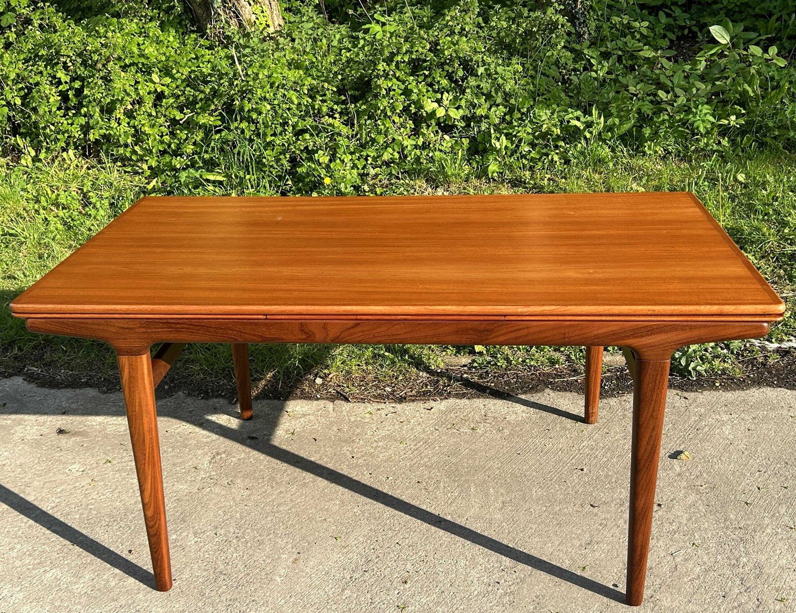 photo vintage Sensational Mid Century Danish Teak Extending Dining Table Johannes Andersen Uldum Mobelfabrik 60's