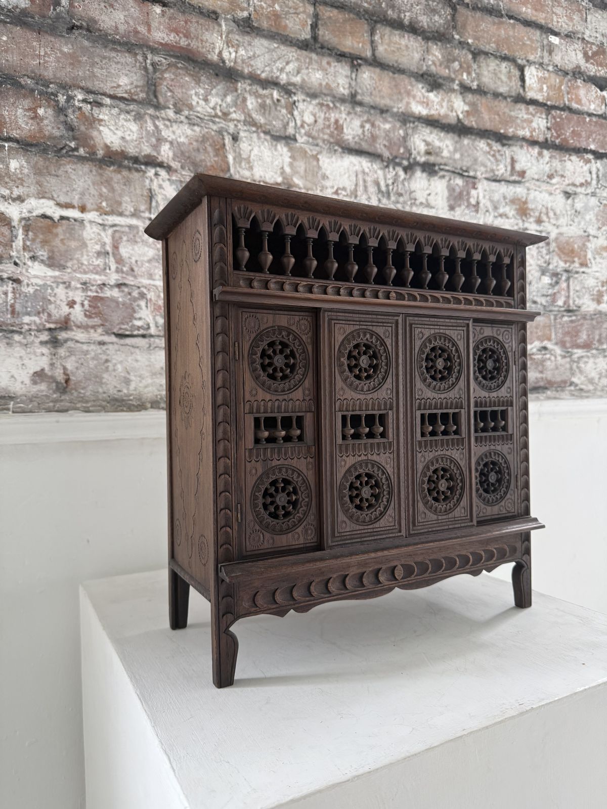 Breton Miniature Apprentice Piece Wheel Cabinet, Carved Chestnut, Late 19th/Early 20th Century photo 550.0