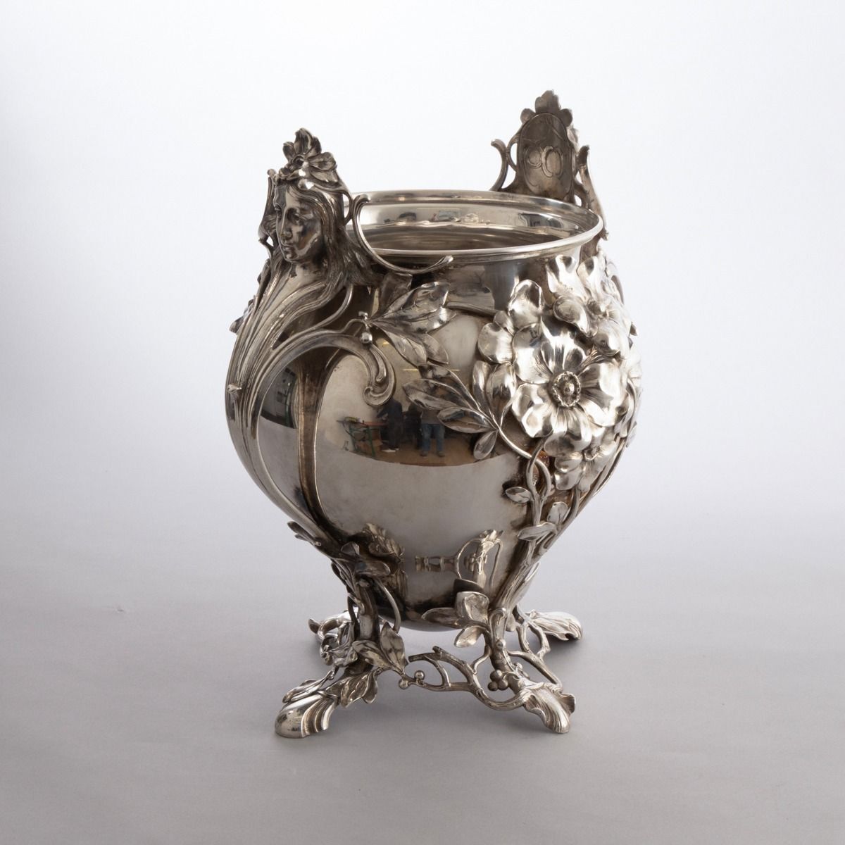 Large Art Nouveau Cast Vase / Champagne Bucket With Tendrils & Flower Heads By Wmf