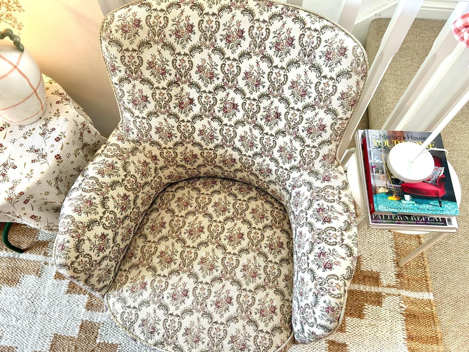 Vintage Floral Armchair Jacquard Upholstery Reading Chair Tub Chair Accent Chair photo vinterior