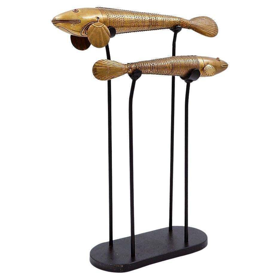 Set Of 2 Articulated Fish Sculptures On Stand   20th