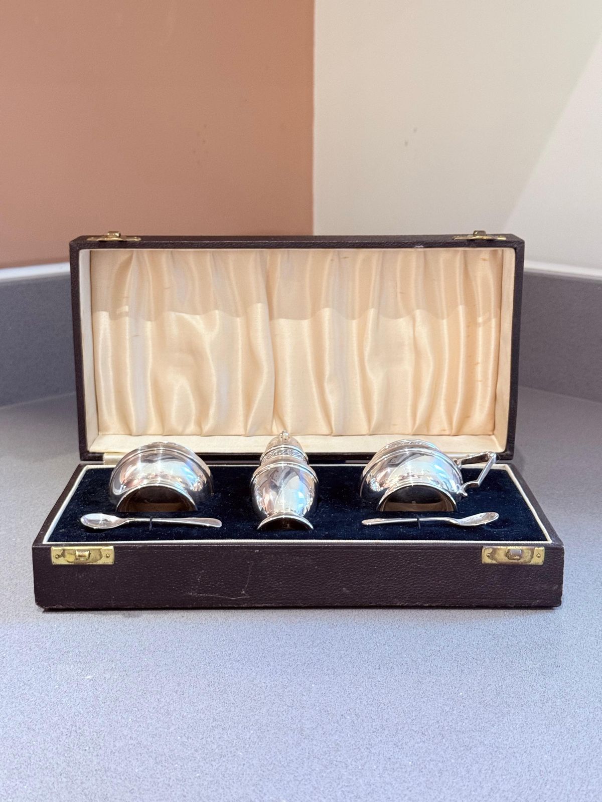 Décoration Ménagère d'époque en argent sterling dans son écrin d'origine, poinçon de Londres photo