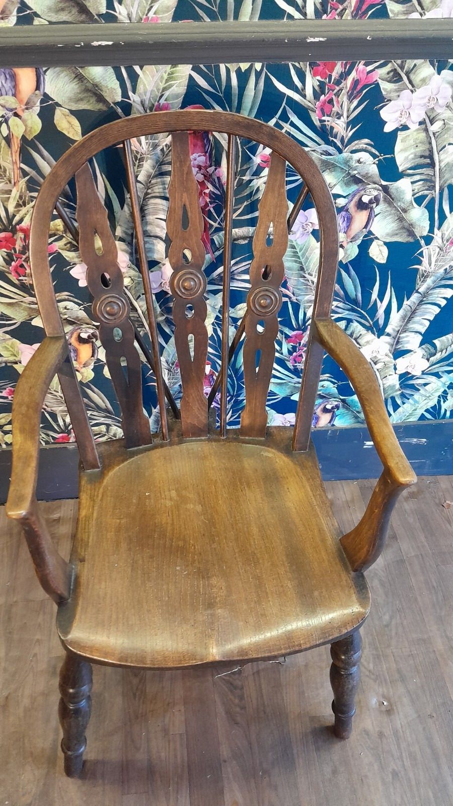 Antique Windsor Wheelback Spindle Carver Chair, Great Condition photo buy