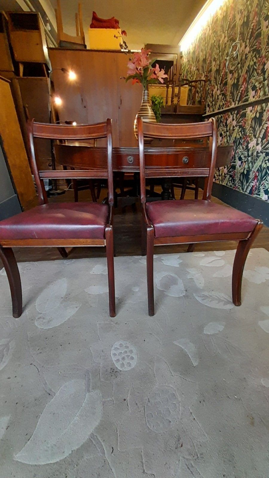 Antique Stunning Large Circular Manogany Dining Table With Drawers And 4 Matching Chairs photo Furniture