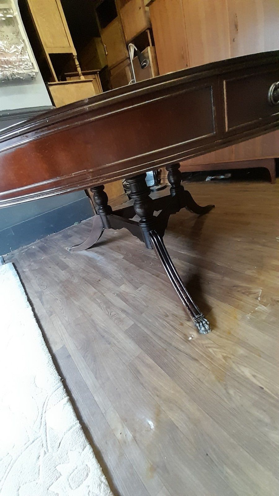 795.0 Antique Stunning Large Circular Manogany Dining Table With Drawers And 4 Matching Chairs photo
