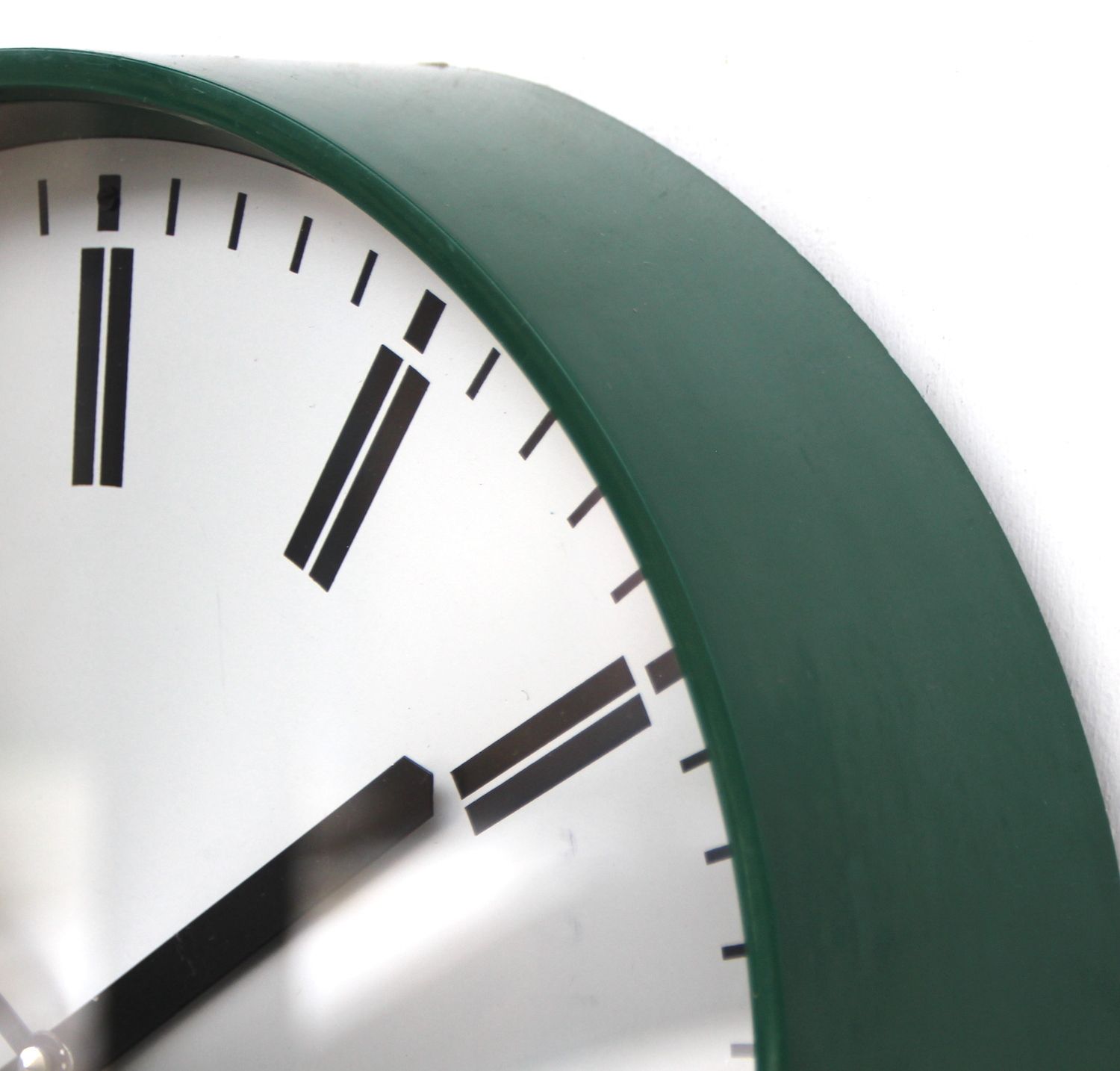 195.0 1980s British Smiths Vintage Office / Commercial Wall Clock. Fully Guaranteed. London Timepiece photo