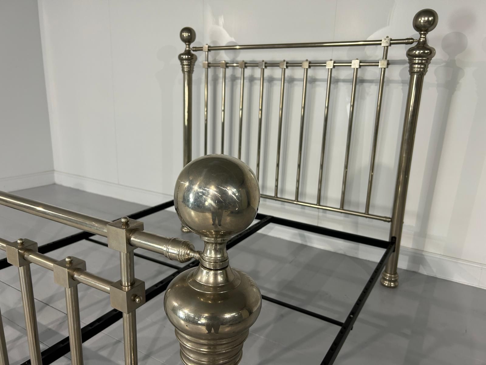 And So To Bed "Dickens" Superking Super King Bed & Side Tables photo vinterior