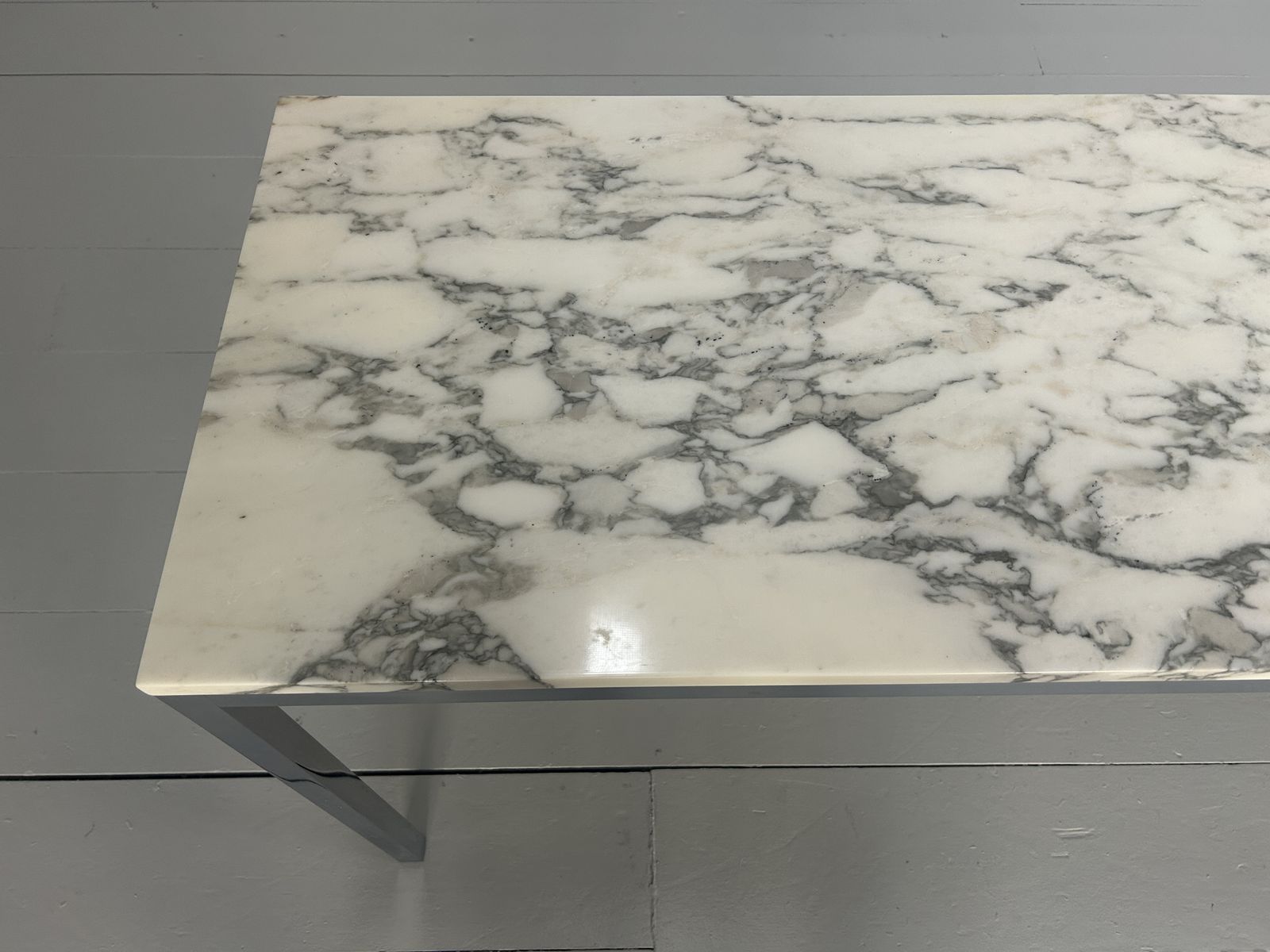 Knoll Studio "Florence Knoll" Console Table Desk In Arabescato Marble photo for sale