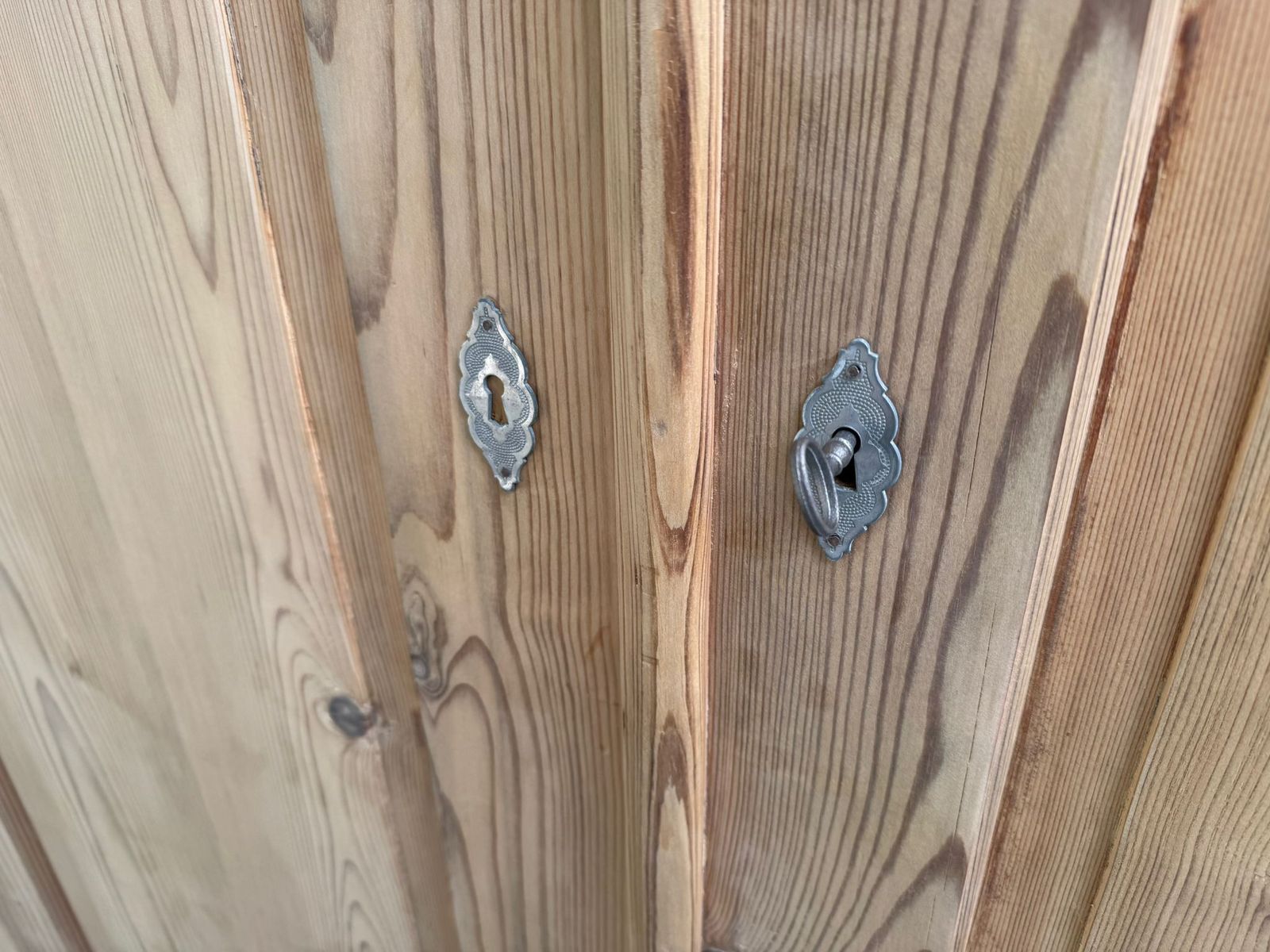 An Amazing Georgian Pine Knockdown Wardrobe To Paint /Wax photo vinterior