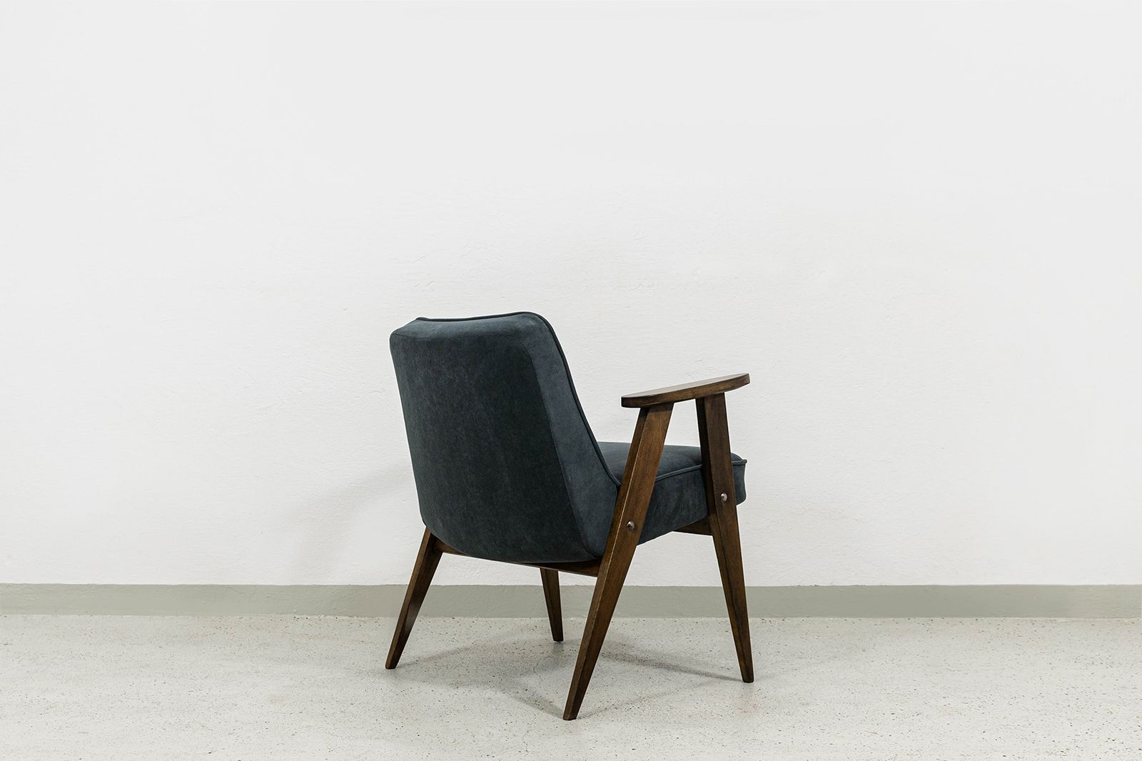 photo furniture Mid Century Armchair "366" Designed By Józef Chierowski, Poland, 1960's