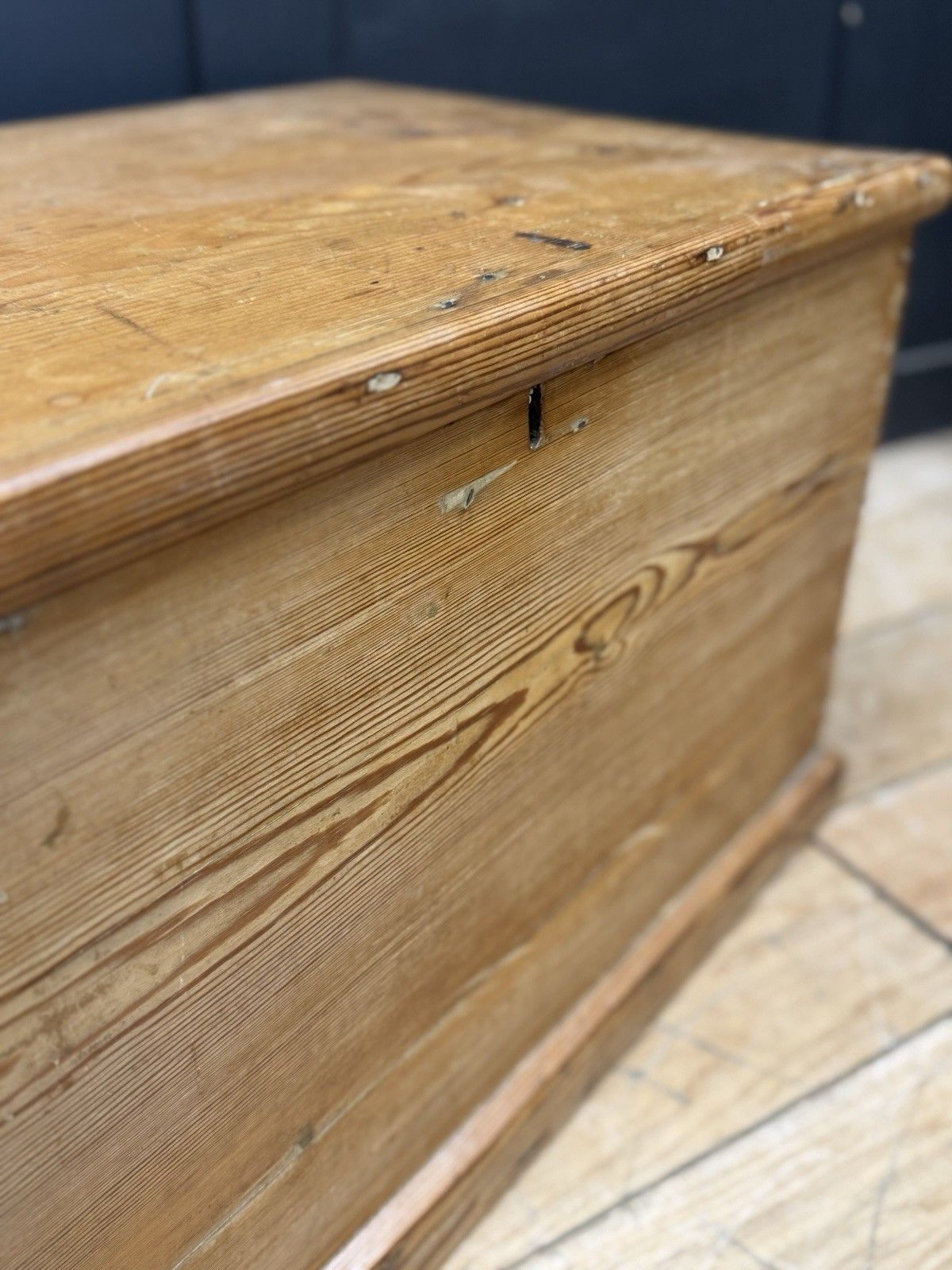 Antique Old Pine Storage Chest Blanket Box Coffee Table Trunk Bedroom Storage photo vinterior