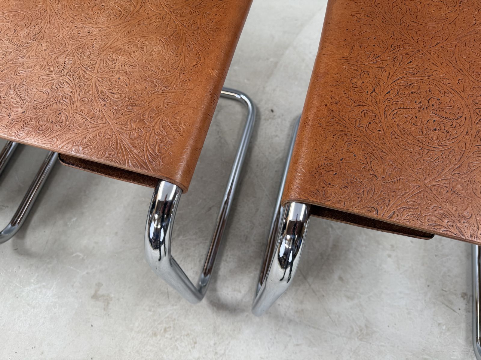 Furniture 6 Dining Chairs Mart Stam Marcel Breuer S33 Set Of Six Chrome Tan Brown Cognac Leather Cantilever Bauhaus 6 Mid Century Dining Chairs photo