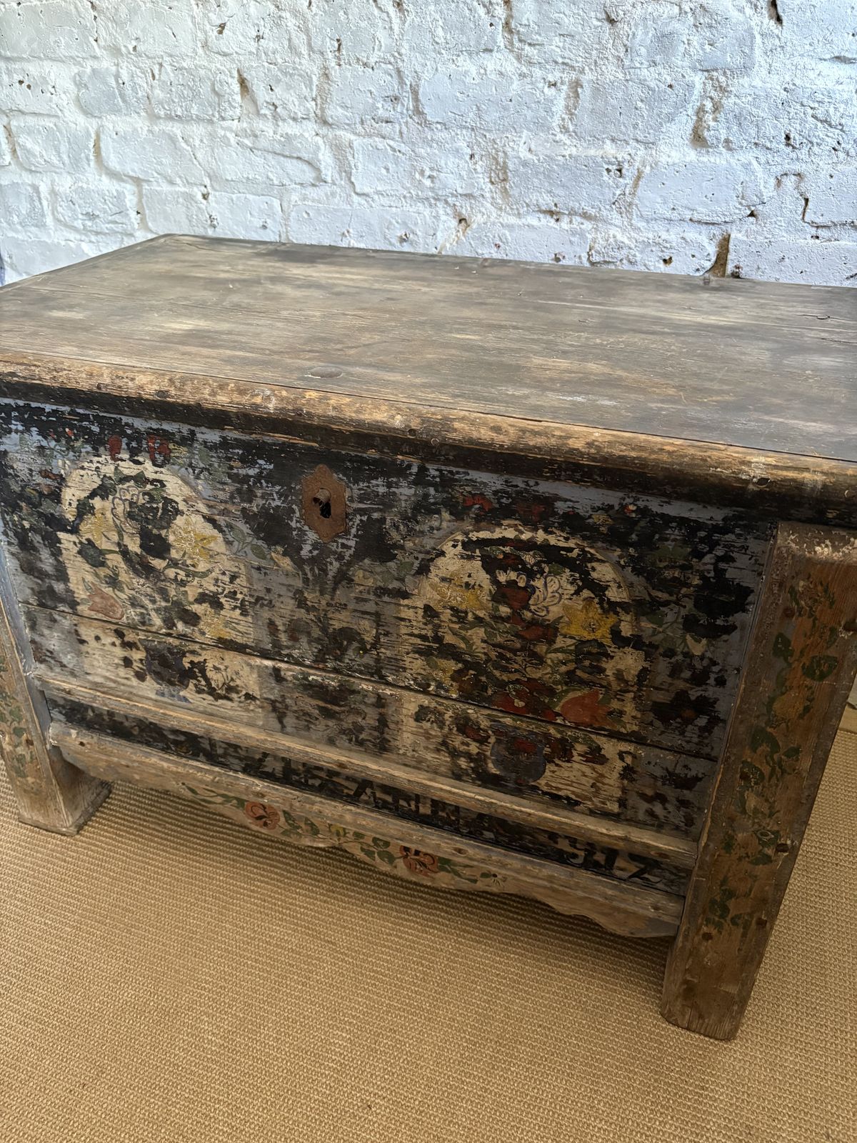 Antique French Folk Art Painted Chest photo 1100.0