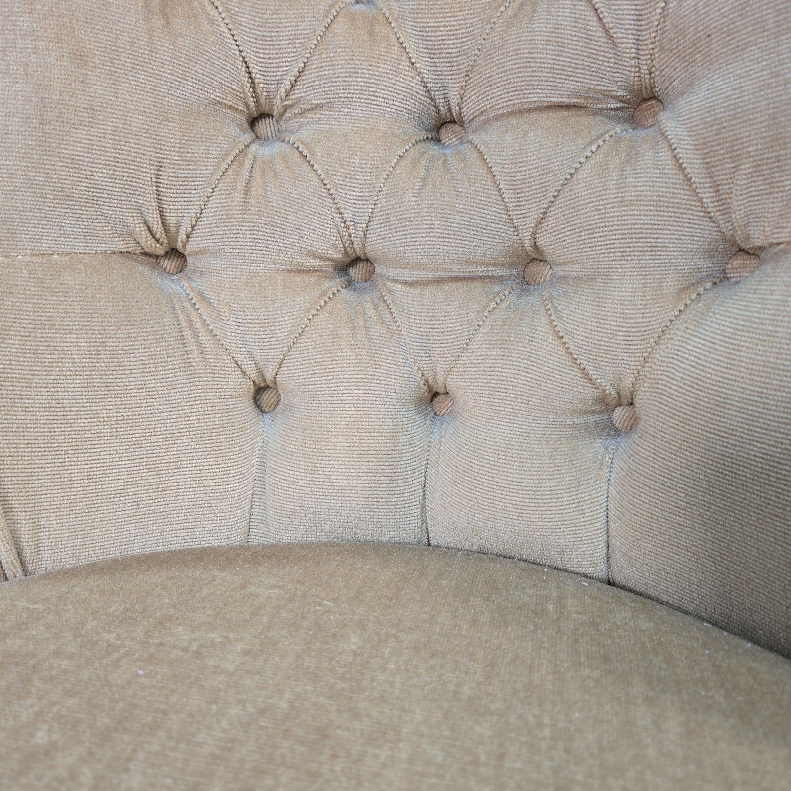 photo vinterior Vintage Sherborne Tub Chair Button Back Upholstered Armchair Bedroom Seat Retro
