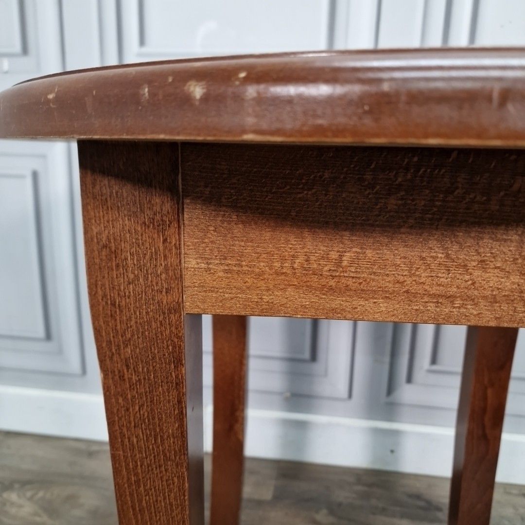 photo vintage Retro Vintage Oak Table Wooden Occasional Round Hall Side Lamp Pub Cafe Rustic