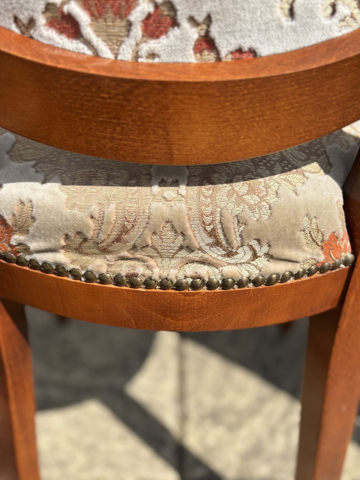 Set Of 6 Vintage Walnut French Louis XV Revival Dining Chairs Including 2 Carvers photo vinterior