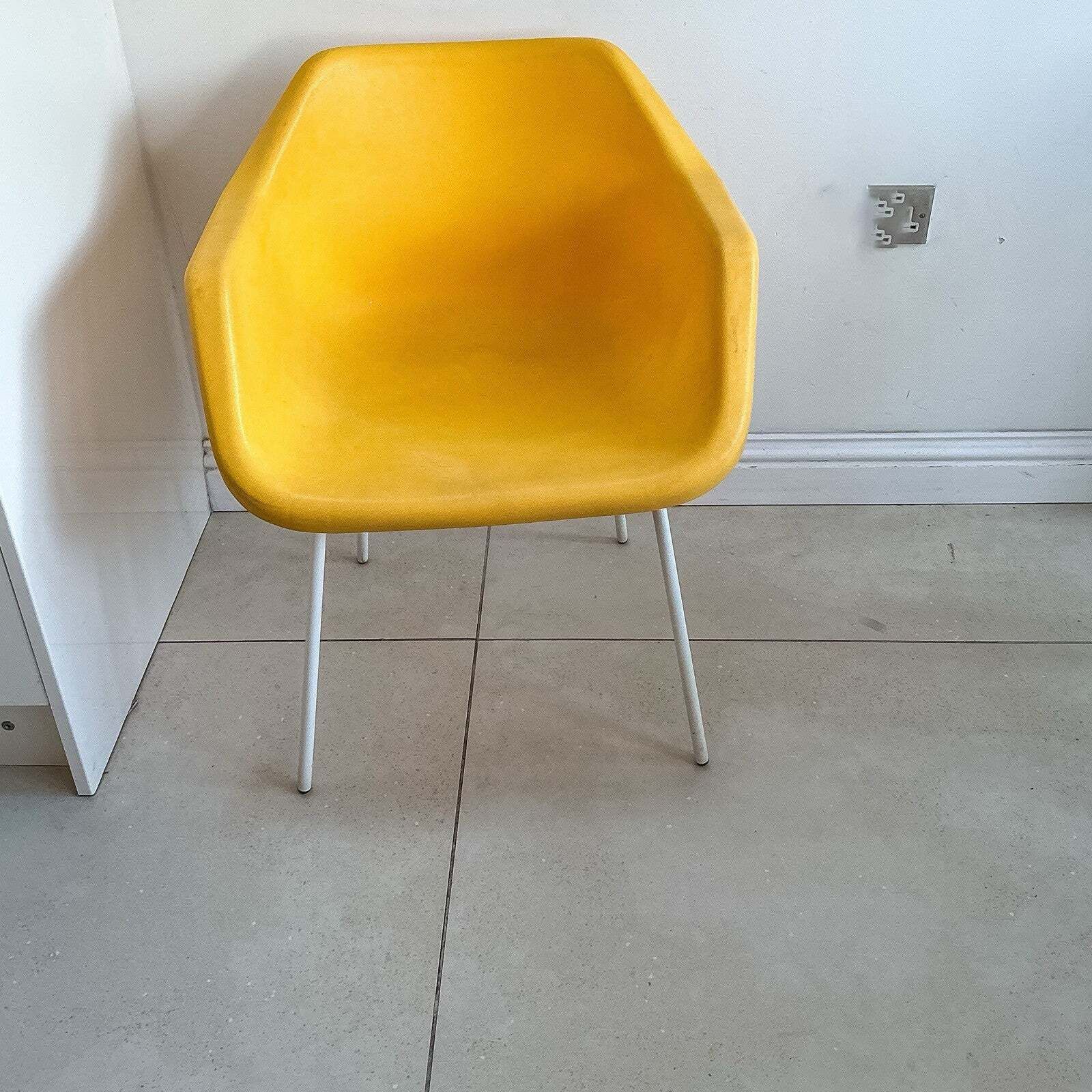 Robin Day For Hille Early Original Yellow Hille Bucket Armchair Chair 70s photo furniture