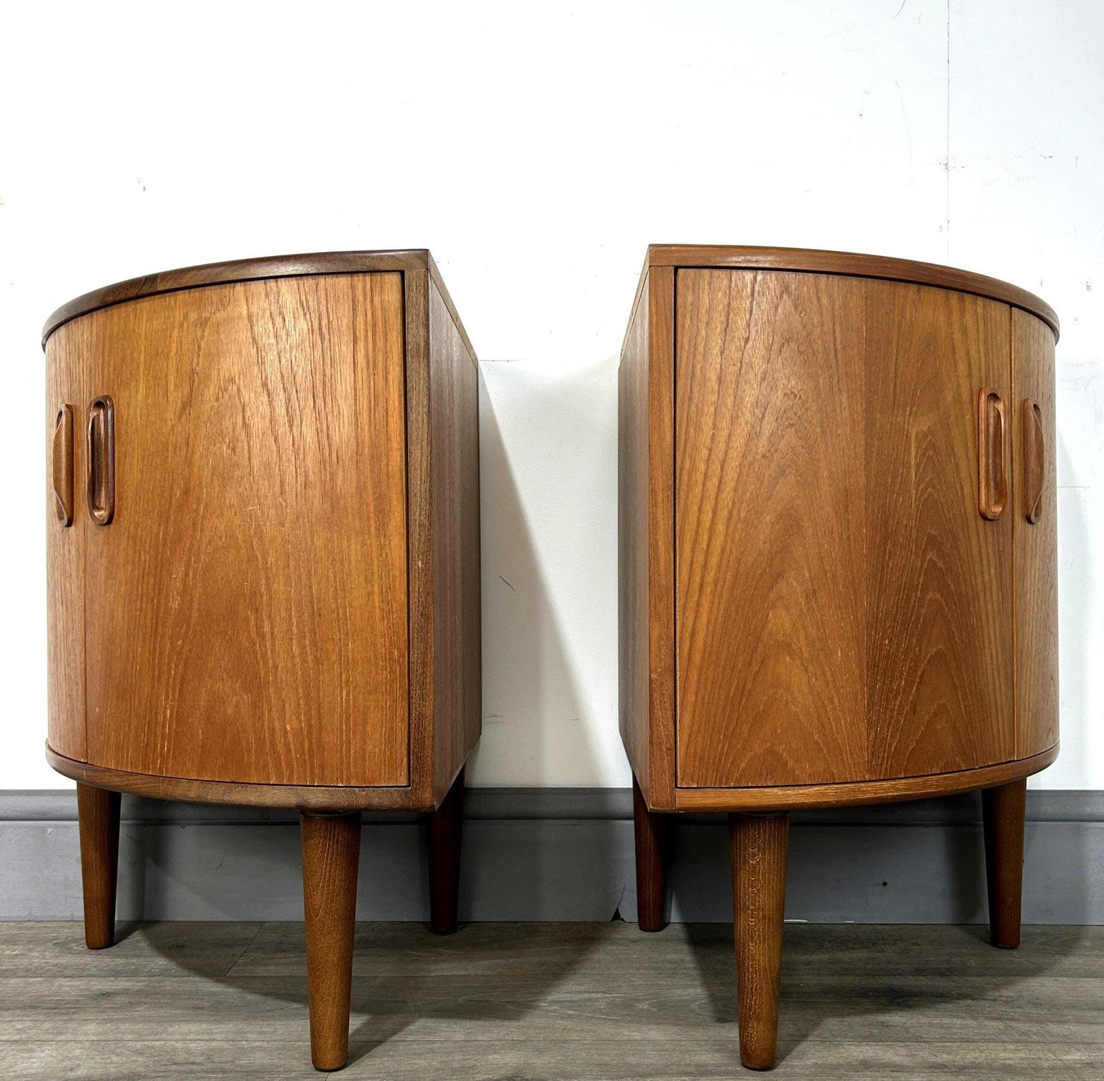 Stylish Mid Century Teak Bedside Cabinets G Plan Fresco On Legs 60's/70's photo vinterior