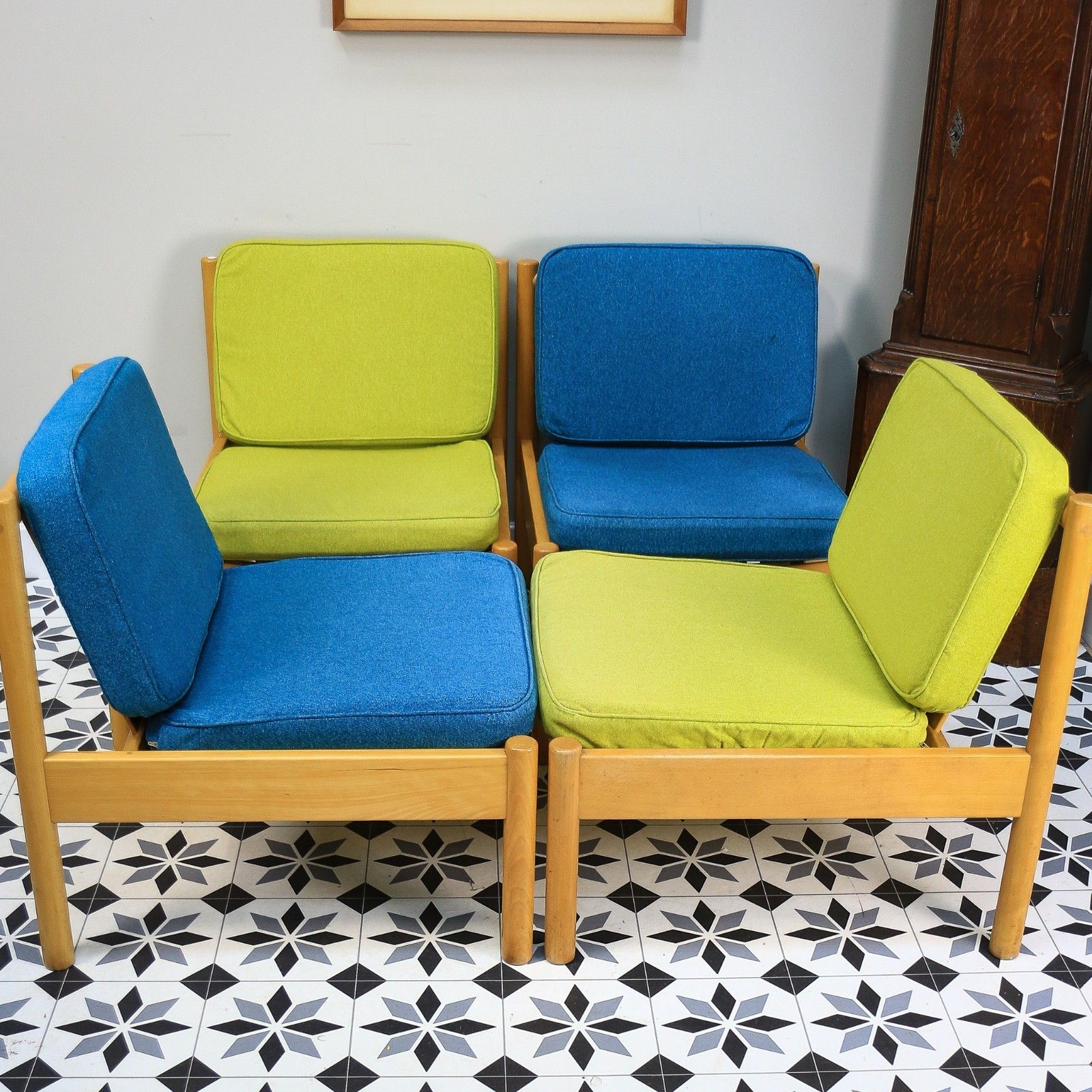 Ercol 747 Modular Lounge Chairs Set Of 4 In Teal And Green. photo furniture