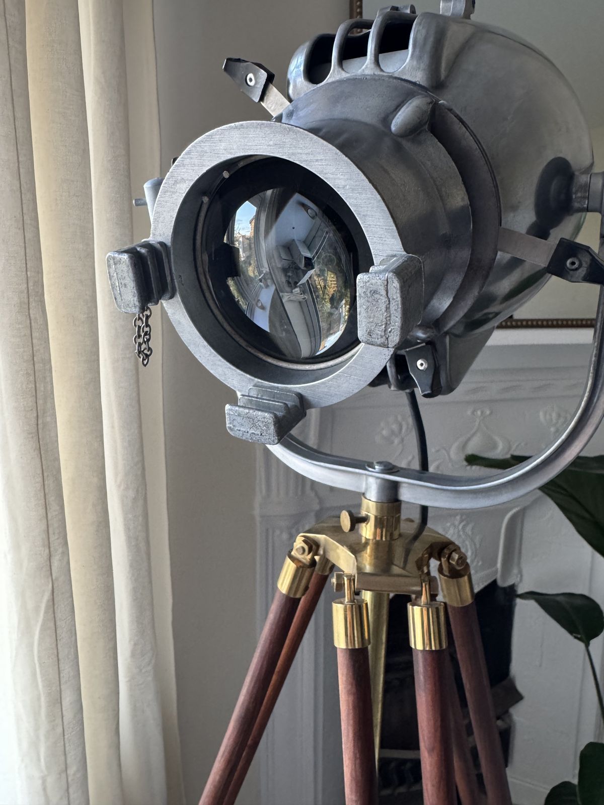 Vintage Polished Strand Electric Patt 23 Mirror Finish Spotlight On Teak & Brass Tripod photo furniture