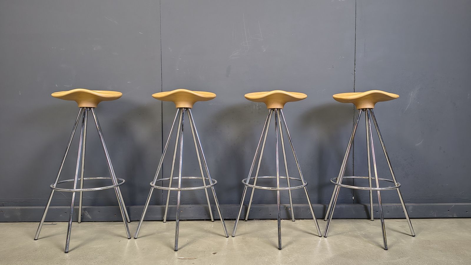 Furniture Set Of Jamaica Swivel Bar Stools By Pepe Cortès For Bd Barcelona, 1990s photo