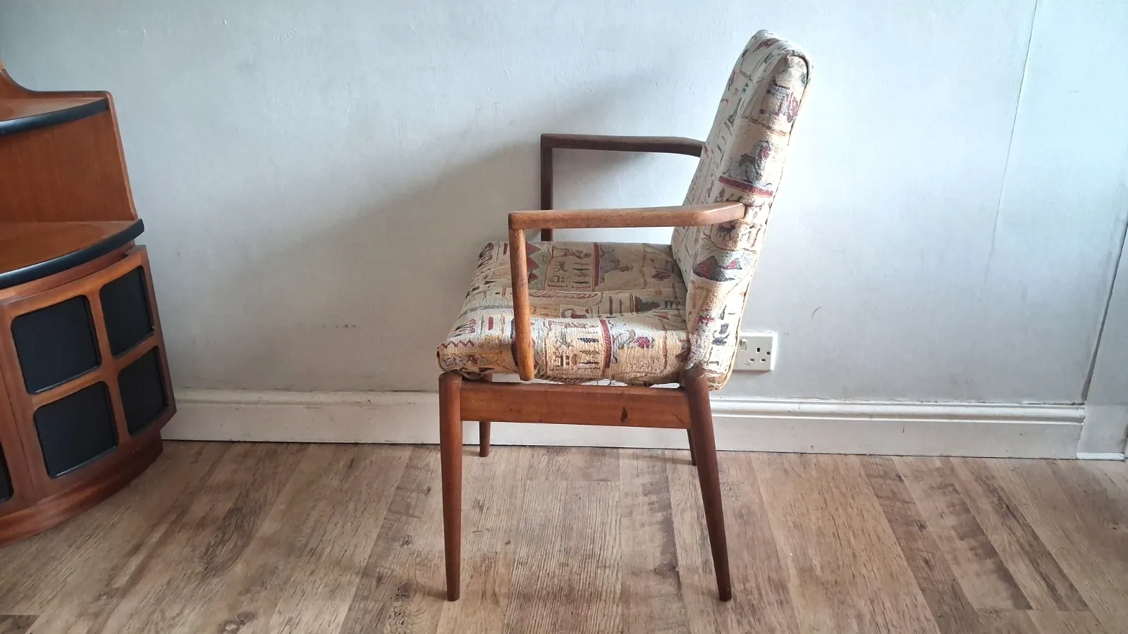 Delightful  Pair Of 1960's Archie Shine For Robert Heritage Teak Armchairs photo vintage